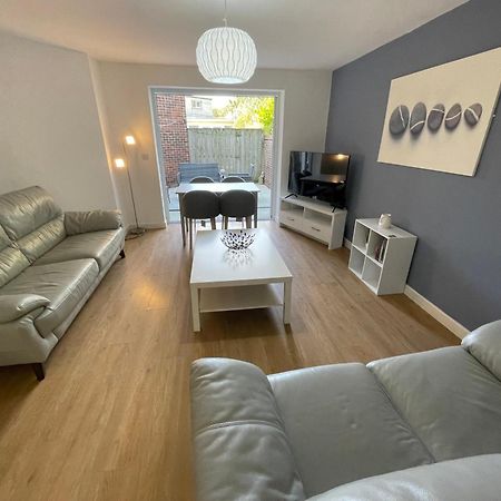 Sunderland Short Stays 2 Bedroom Apartment Free Parking Fulwell Sr6 外观 照片