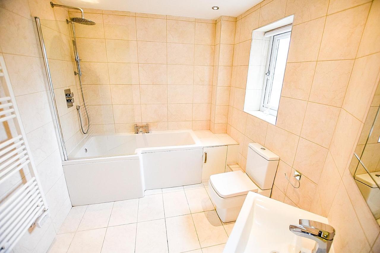 Sunderland Short Stays 2 Bedroom Apartment Free Parking Fulwell Sr6 外观 照片
