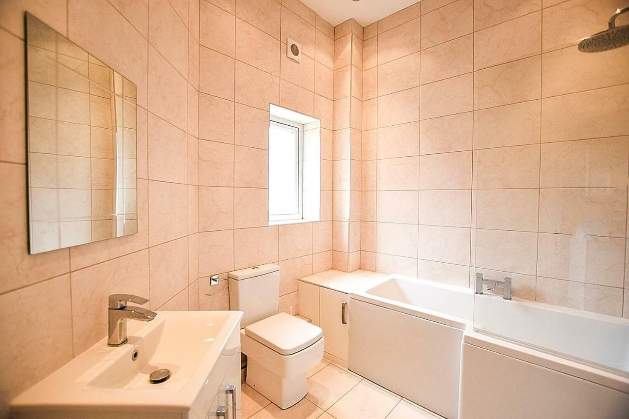 Sunderland Short Stays 2 Bedroom Apartment Free Parking Fulwell Sr6 外观 照片